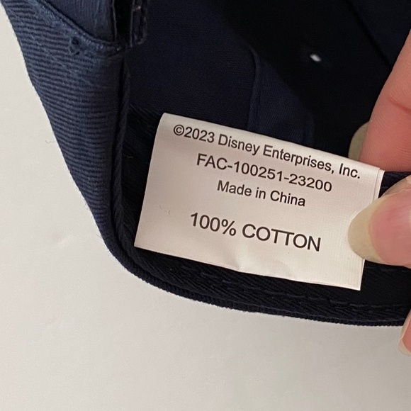 NEW Disney 'Wish' Collectible Hat/Cap - Picture 10 of 10